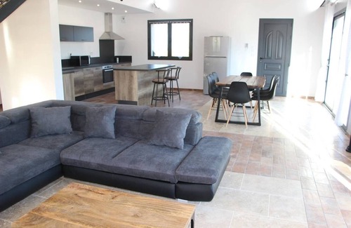 Roquevaire Casa | Villa ubicada en el corazón de Provenza con piscina privada en 3 hectáreas.