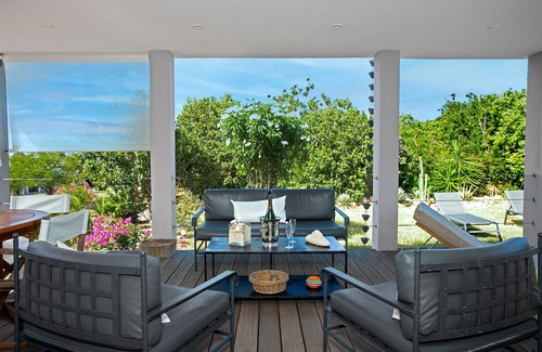 Les Terres Basses Villa | Villa Louis | Near Ocean - Located in Magnificent Terres Basses with Private Pool