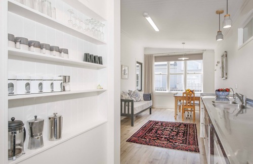 Nelson Casa | Villa Maitai - Central Nelson Holiday Home