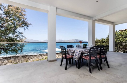 Mal Pas-Bon Aire Casa | VILLA MAL PAS - Villa moderna con vistas directas al mar.