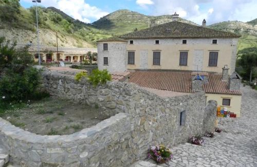 Castelsilano Casa | Villa Maria