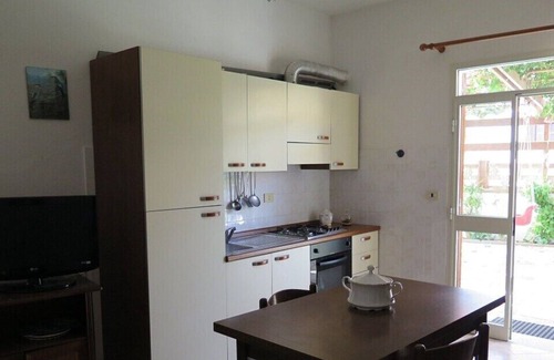 La Ciaccia Apartamento | Villa Maria Three-room apartment with large garden near the sea