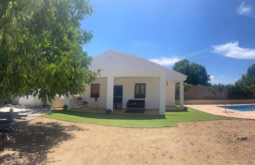 Totanes Apartamento | Villa Marichu. Piscina, BBQ y a 15 min Puy du Fou