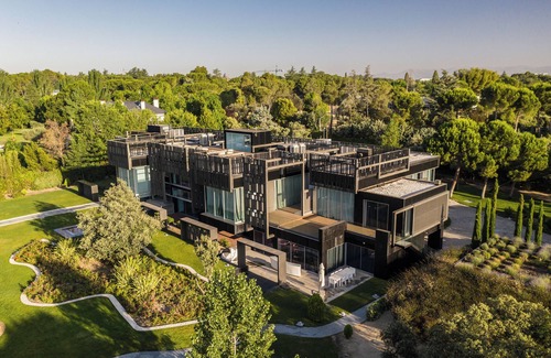 Hortaleza Villa | Villa Marquesa Madrid