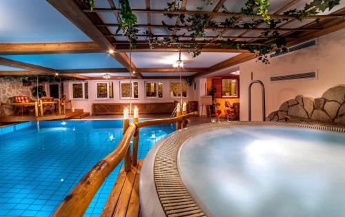 Veszprem Hotel | Villa Medici Hotel & Restaurant