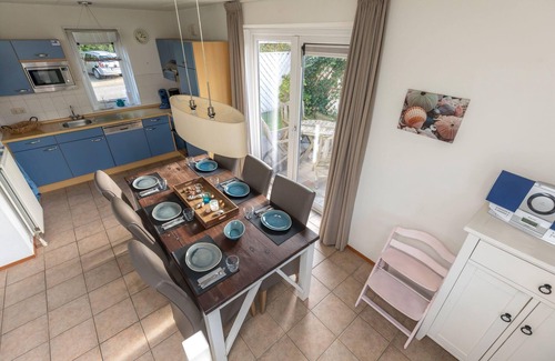 Kamperland Villa | "Villa Meerchen", Villa mit überdachter Terrasse, 800m vom Strand entfernt