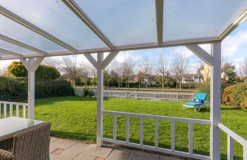 Kamperland Villa | "Villa Meerchen", Villa mit überdachter Terrasse, 800m vom Strand entfernt