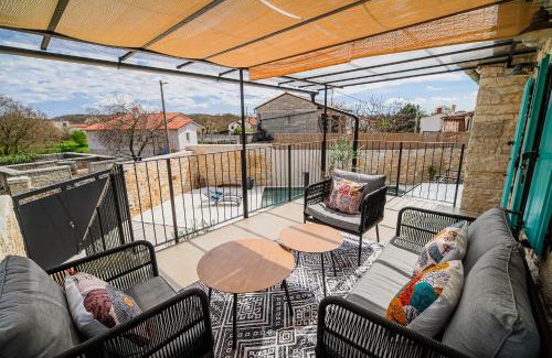 Zabrezani Villa | Villa Mint with Pool