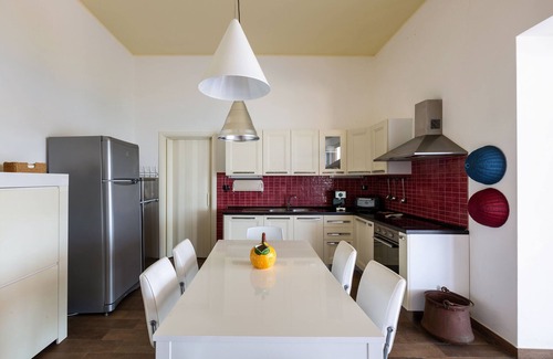 Torre Suda Casa | 1014 Villa Miramare