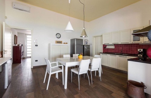 Torre Suda Casa | 1014 Villa Miramare