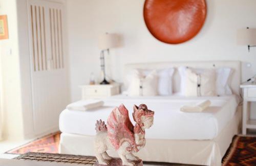 Kalafatis Hotel | VILLA NAUTILIA - Luxury Suites and Cottages