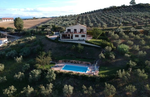 Atri Villa | Villa cerca de Atri con piscina privada y hermosas vistas