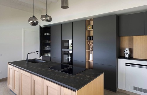 Noto Villa | Villa Nivura, Minimalist Elegance Amid the Olive Groves