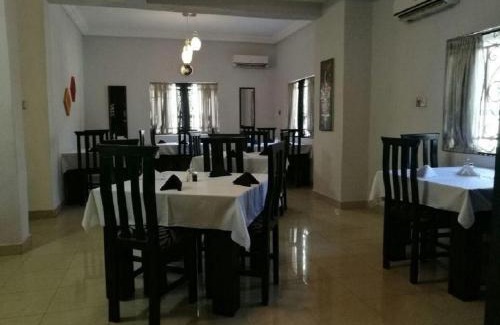 Utako Hotel | Villa Nuee Hotel & Suites Utako, Abuja