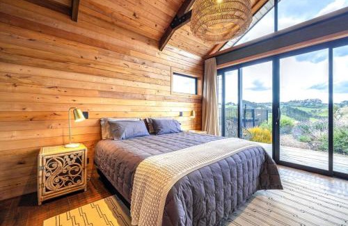 Onetangi Villa | Villa Obsidian by Waiheke Pure