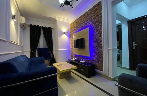 Opebi Hotel | Villa Palazzo Hotel and Apartments