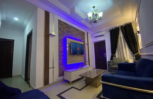 Opebi Hotel | Villa Palazzo Hotel and Apartments