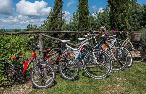 Acqua Loreto Villa | Villa Palombara: casa de campo con piscina que se puede calentar cerrada, pista de tenis y cocinero