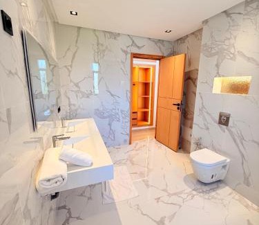 Annakhil Villa | Villa Patel