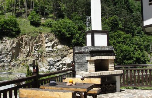 Devin Casa | Villa Persenk