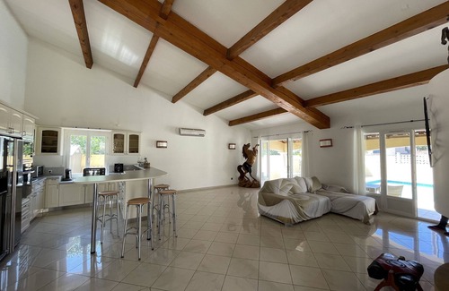 Saint-Mitre Villa | Villa, Piscine Privée !