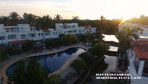 Playa Diamante Villa | Villa Privada ubicada en el campo de Golf del Hotel Vidanta Mayan Palace