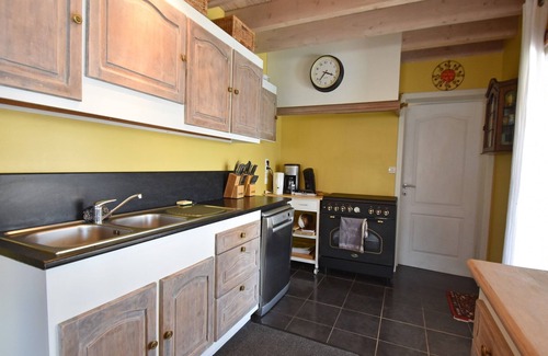 Velieux Villa | Villa Retreat con piscina y mascotas