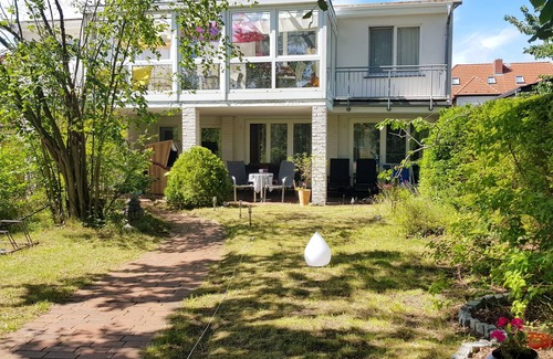 Koserow Apartamento | Apartamento con jardín Villa Romantica, a 300 m del mar Báltico, WLAN - Apartamento con jardín Villa Romantica