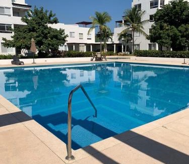 Granjas del Marqués Villa | Villa&Roofgarden -Jacuzzi privado- Relax&Confort