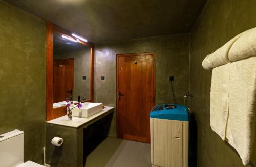Rumassala Hotel | Villa Rumassala Luxury Chalets Unawatuna