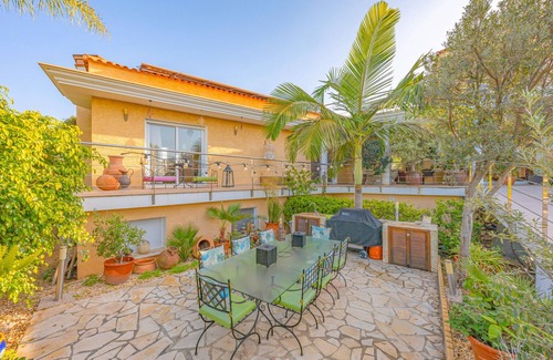 L'Alfas del Pi Villa | Villa 'Sconto' con vistas a la montaña, Wi-Fi y aire acondicionado