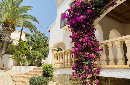 El Portet Villa | Villa, sleeps 8, private pool, 4 min stroll to sandy El Portet beach.