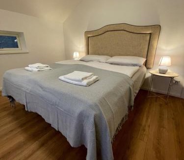 Glienicke/Nordbahn Apartamento | Villa Småland- Stilvolles Naturidyll bei Berlin