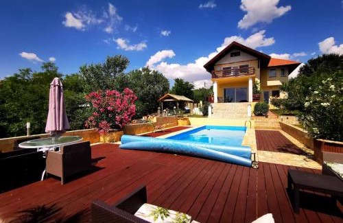 Fot Villa | Villa Somlyó