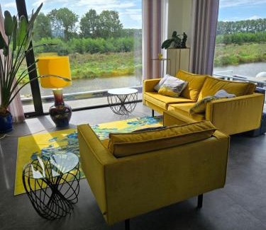 Alphen aan den Rijn Apartamento | Villa Suite Oudshoorn