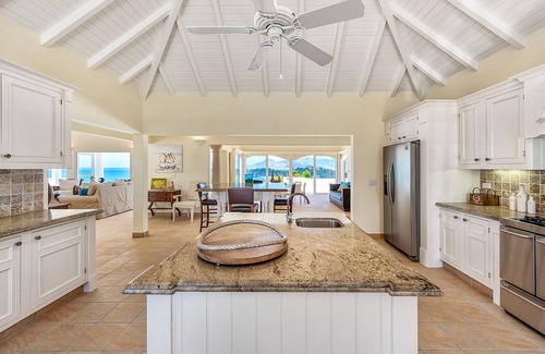 Les Terres Basses Villa | Villa Terrasse De Mer | Beach View - Located in Beautiful Terres Basses with Private Pool