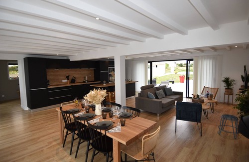 Plouneour-Trez Casa | Villa Ty Laouen, 8 persons, beach 400m away