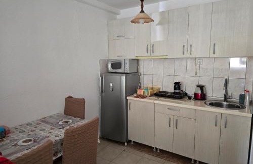Titov Veles Cabina | Villa Vesna