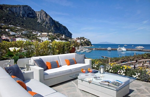 Licola Villa | Villa Vesuvio en Fortino Capri UNA TERRAZA EN EL MAR A 10 MINUTOS DE LA PIAZZETTA