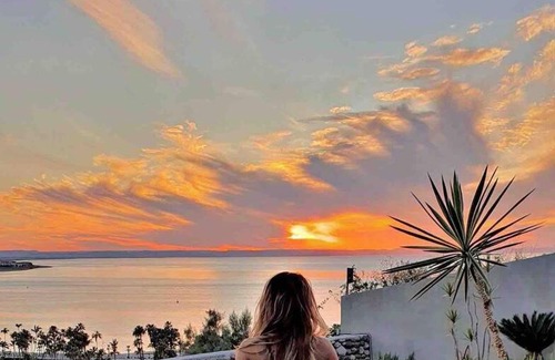 La Paz Villa | Villa Wellmina - Stunning Sunsets & Relaxing Poolside Vibes!