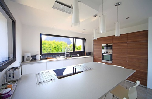 Plouescat Villa | Villa Pool and Beach Brittany, piscina cubierta climatizada 4x8m, a 50m de la playa