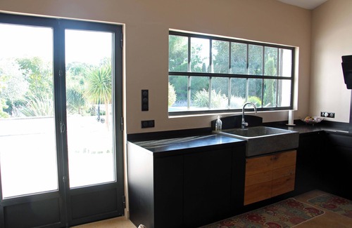 Eyragues Villa | Villa with swimming pool (12x5m) and garden 7000m2 near St REMY de Provence