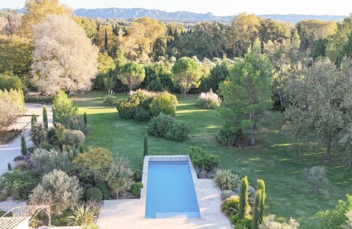 Eyragues Villa | Villa with swimming pool (12x5m) and garden 7000m2 near St REMY de Provence