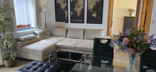 Lassolaz Apartamento | Village Charm in Casa Estulio A