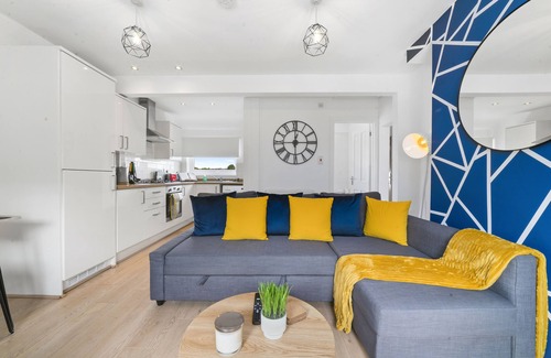 Whitchurch Apartamento | Village Cwtch Whitchurch Apartment