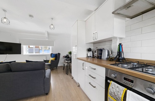 Whitchurch Apartamento | Village Cwtch Whitchurch Apartment