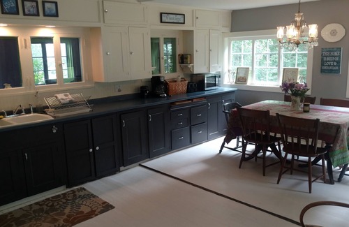 Reading Casa | Village Farmhouse, a minutos de Okemo, Killington, Ascutney, GMHA. Mascota amigable.