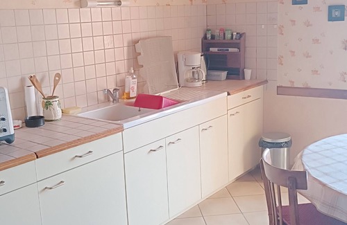 Perrier Casa | Village house at the crossroads 5mn ISSOIRE