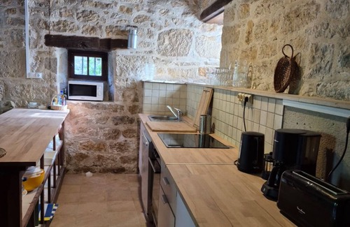 Cavagnac Casa | Village house. Swimming pool. Charming. Calm. Rocamadour-Padirac region. Calm.