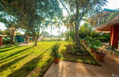 Yaounde Hotel | Village Noah